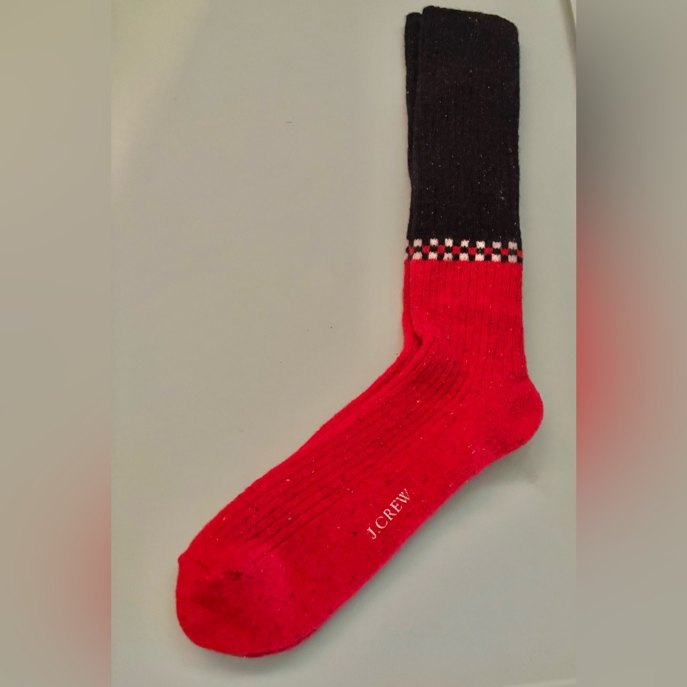 NWT J Crew Red & Black Ribbed Men’s Socks